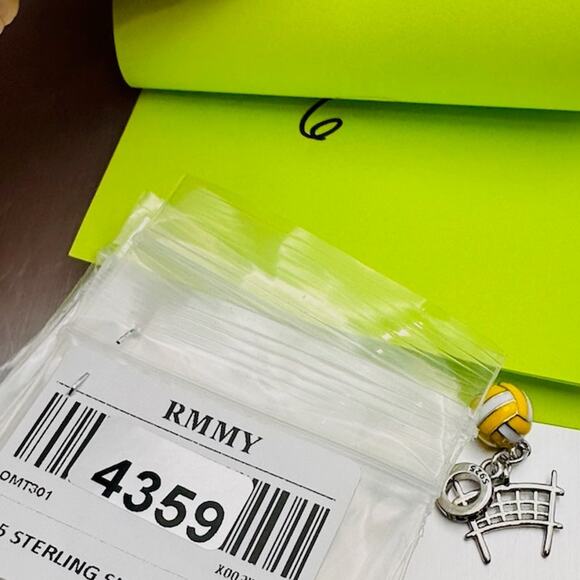 NEW Volleyball & Net Dangle Charm Pendant 925 Sterling Silver - Picture 4 of 5